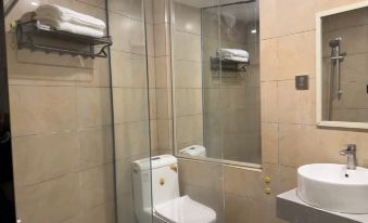 Hengxian Huashi Baijie Hotel