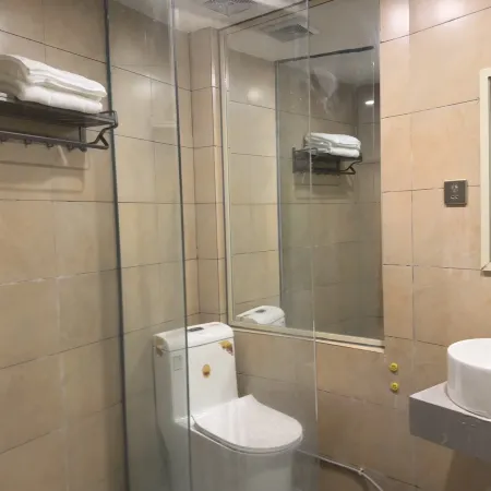 Hengxian Huashi Baijie Hotel