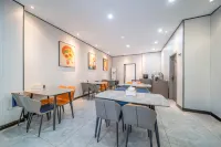 Huayi Select Hotel (Xihua Qinghua Road Branch)