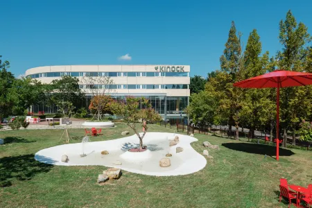 Kinock Отели рядом с достопримечательностью «Международный Конвенционный Центр Гёнджу Хвабаек»