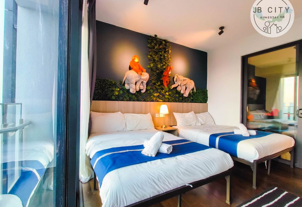 [Almas Suites by RR JBcity의 깔끔한 주방 공간 이미지]