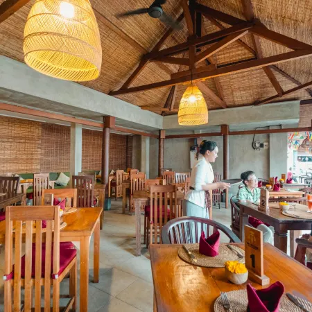 Sri Aksata Ubud Resort Отели рядом с достопримечательностью «Пенестанан»