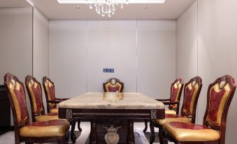 Grand Honor Hotel