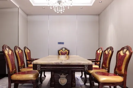 Grand Honor Hotel Отели рядом с достопримечательностью «Kuixingyan»