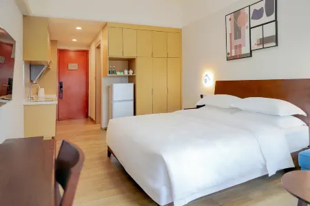 Donghua Apartment