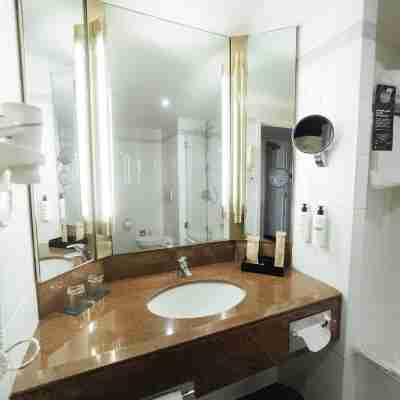 Pullman Bucharest World Trade Center Rooms