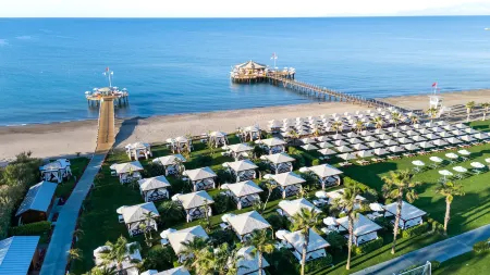 Calista Luxury Resort