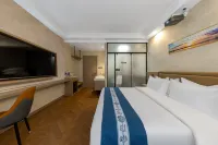 Jungang Smart Hotel (Donghe Railway Station Airport)