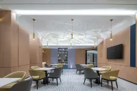 โรงแรมแมนบูซีกวง (สถานีตะวันออก พลาซ่าวูยี่) - โรแมนติก