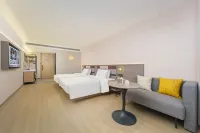 Homeinn Plus Hotel (Dalian Huanan Square MixC) Hotels near Dalianxi Railway Station