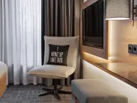 Moxy Berlin Humboldthain Park Hotels near Pankstraße Underground Station