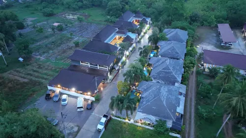 Narintara Private Pool Villas - Free Tuk-Tuk Service to the Beach! - Water Park