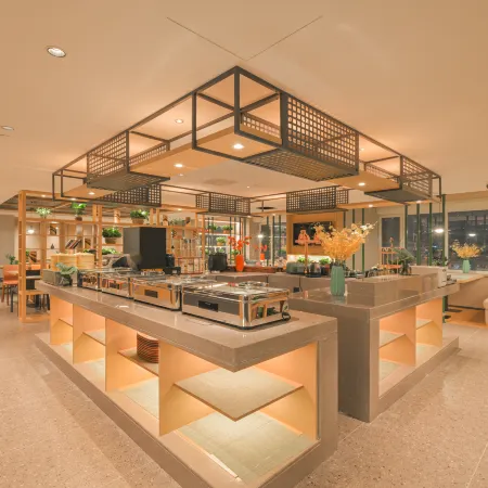 TRUE GO Hotel (Central Avenue Subway Station Baicheng Railway Station)
