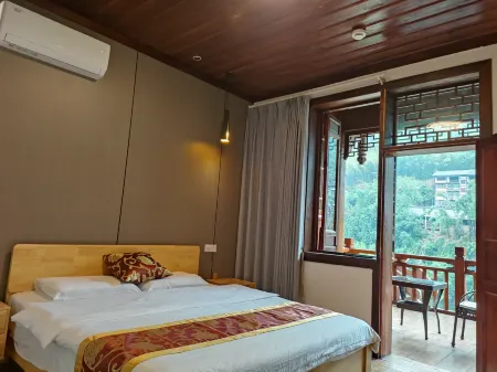Yujian Renjia Homestay Отели рядом с достопримечательностью «Chishui Danxia Tourist Area Buddha Light Rock»