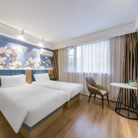 Magnotel Hotel （Shanghai Wujiaochang Changhai Hospital Branch) Отели рядом с достопримечательностью «Стадион «Цзянвань»»