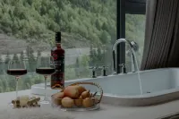 Buyan · Four Seasons Oxygen Mountain Residence (Siguniang Mountain Scenic Area Branch) - Hot Tub