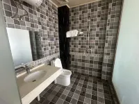 Ningmeng Business Hotel - 2-Star