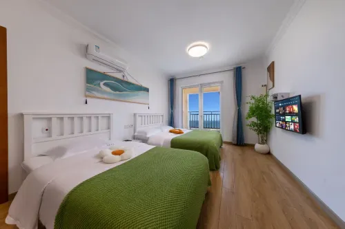 Yunshui Yijia Homestay (Ferris Wheel Park Store)