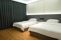 윤산주 호텔 (건하역)