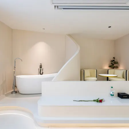 Shucheng Lifeng Hotel (Wanda Plaza)