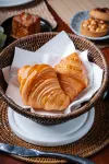 Mahutsachan Khlong Thom - breakfast