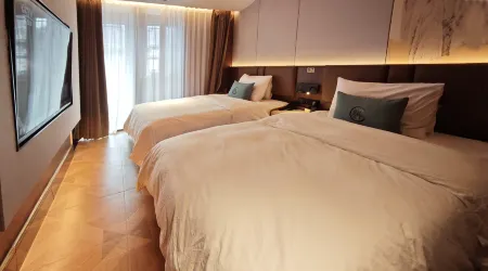 Courtyard Xiangshe (Hexia Ancient Town) Отели рядом с достопримечательностью «Former Residence of Zhou Enlai»