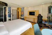Original color e-sports homestay (Cixi Shanglin shop)