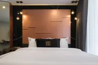 Hotel 433 อโศก สุขุมวิท - พร้อมระเบียง