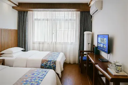 Zhangjiajie IKEA Inn (Tianmenshan Cableway Station)
