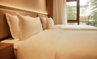 Jingdian Hotel (Beijing Jingsong Subway Station Branch)