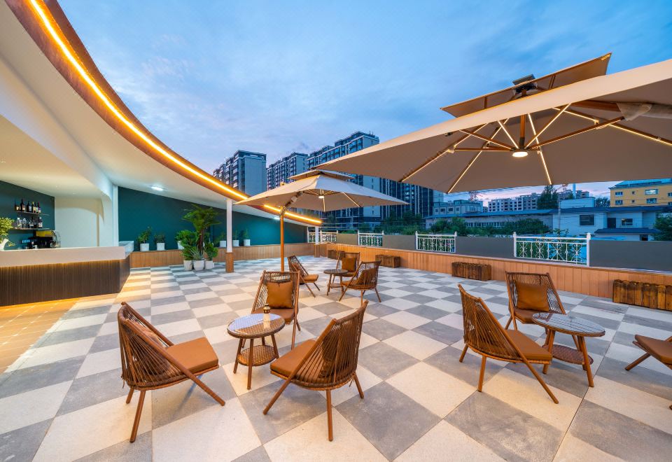 hotel overview picture