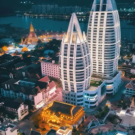 Jinghong Youyi Hotel (Gaozhuang Star Night Market)
