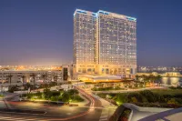 Hilton San Diego Bayfront Hotels near DeVry University