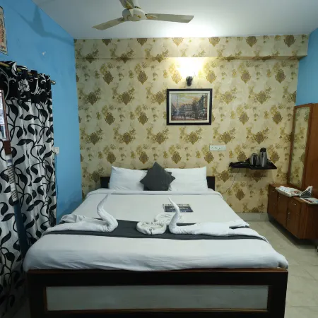 Hotel Anand LOK