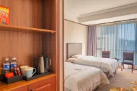 Ruijixiyue International Hotel (Jiaozuo Qinyang Branch) - parking