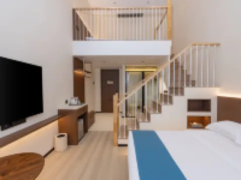 Quxiang Yazhu Chufeng Courtyard Homestay (Jiuge Alley) Hotel a Zigui