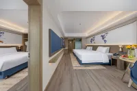 Kyriad Hotel (Lincang Washan Fengcheng Branch)