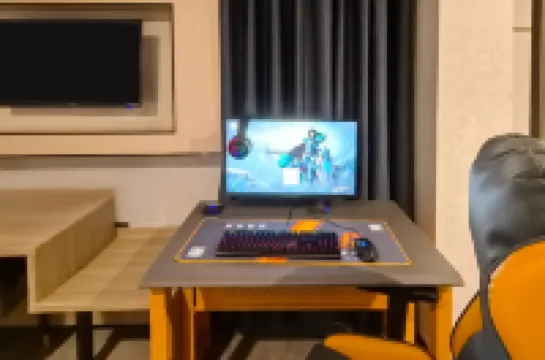 競放電競酒店（清遠萬福廣場博物館店）