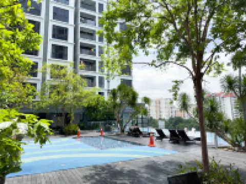 Nova Saujana by Favspace Hotels near Sultan Abdul Aziz Shah Airport