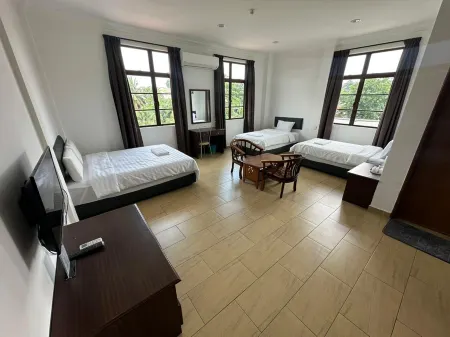 Glistar Hotel Отели в г. Tampin