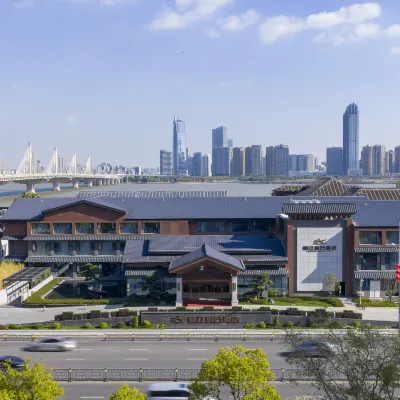 南昌贛江假日酒店（紅谷灘摩天輪店） 鄰近丁家洲的酒店