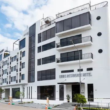 Louis Residence Hotel Отели рядом с достопримечательностью «Храм Сала Лой»