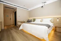 Youth Hostel Preferred Hotel (Vedoli Square Store, Jining South Station)