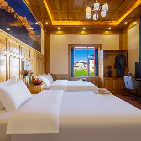Kangba Yangkang Homestay in Shangri-La City Отели рядом с Аэропорт Дикинг