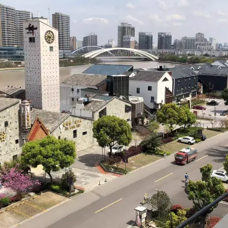 baien Hotel (Ningbo Railway Station Nantang Old Street Branch)