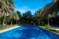 Lingshui ClearWaterBay QUEVO Hotel - piscina