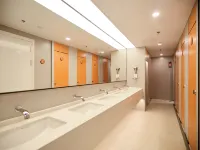 Zhuxiaoding Hotel (Beijing Sanyuanqiao Yansha Embassy Zone) Hotels near U.S Embassy