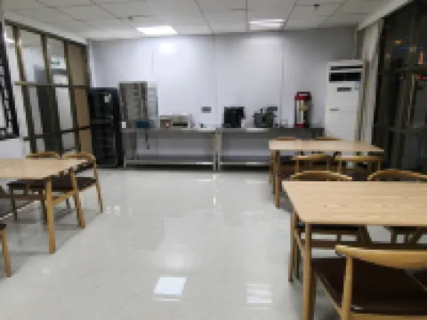 Dehua Baomei Business Hotel