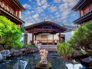 四塵緣リゾートホテル（建水古城朝陽樓）