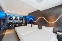 Boyue E-sports Hotel (Quanzhou Anxi Baolong Plaza Branch) - Esports